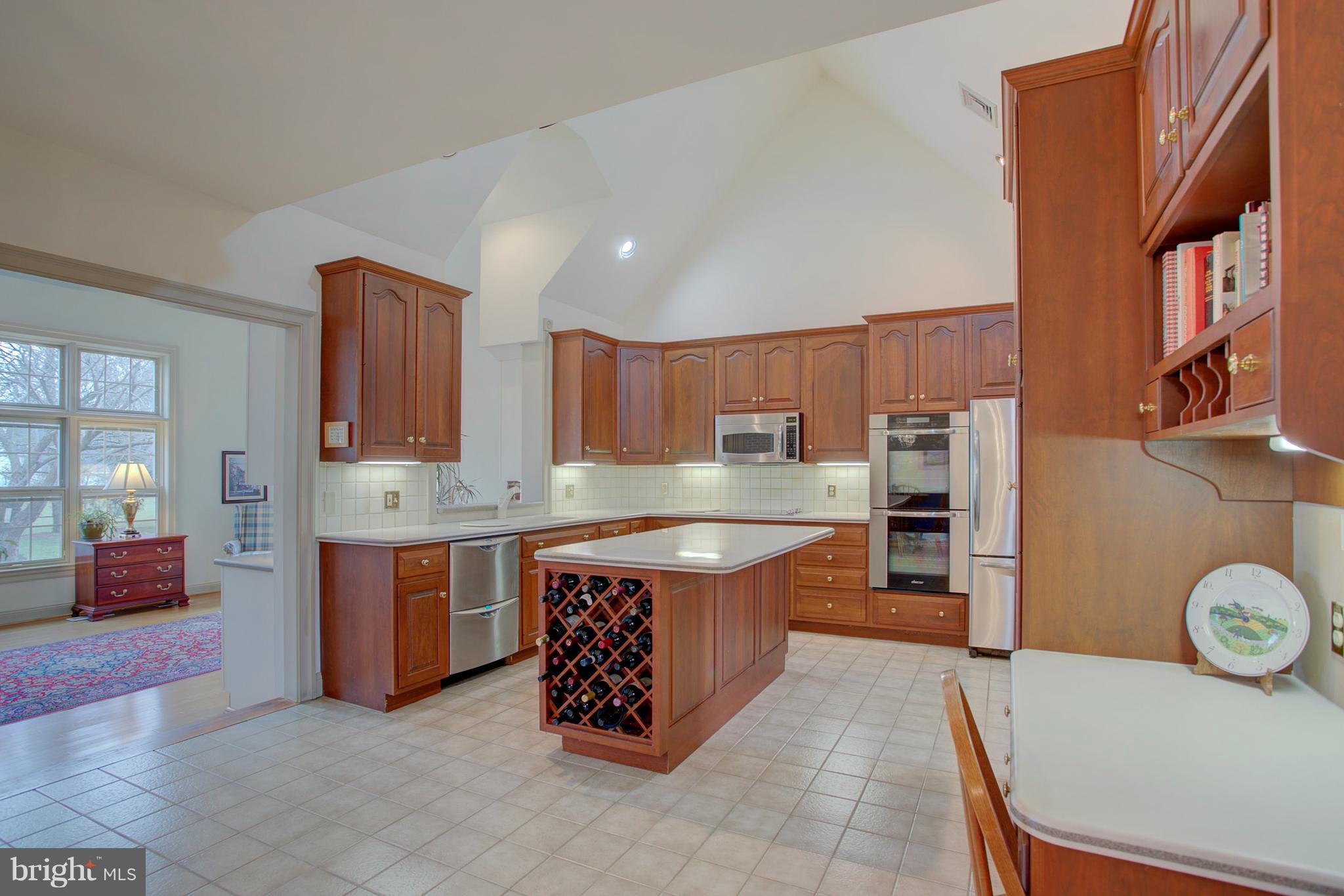 STONEHENGE - Residential