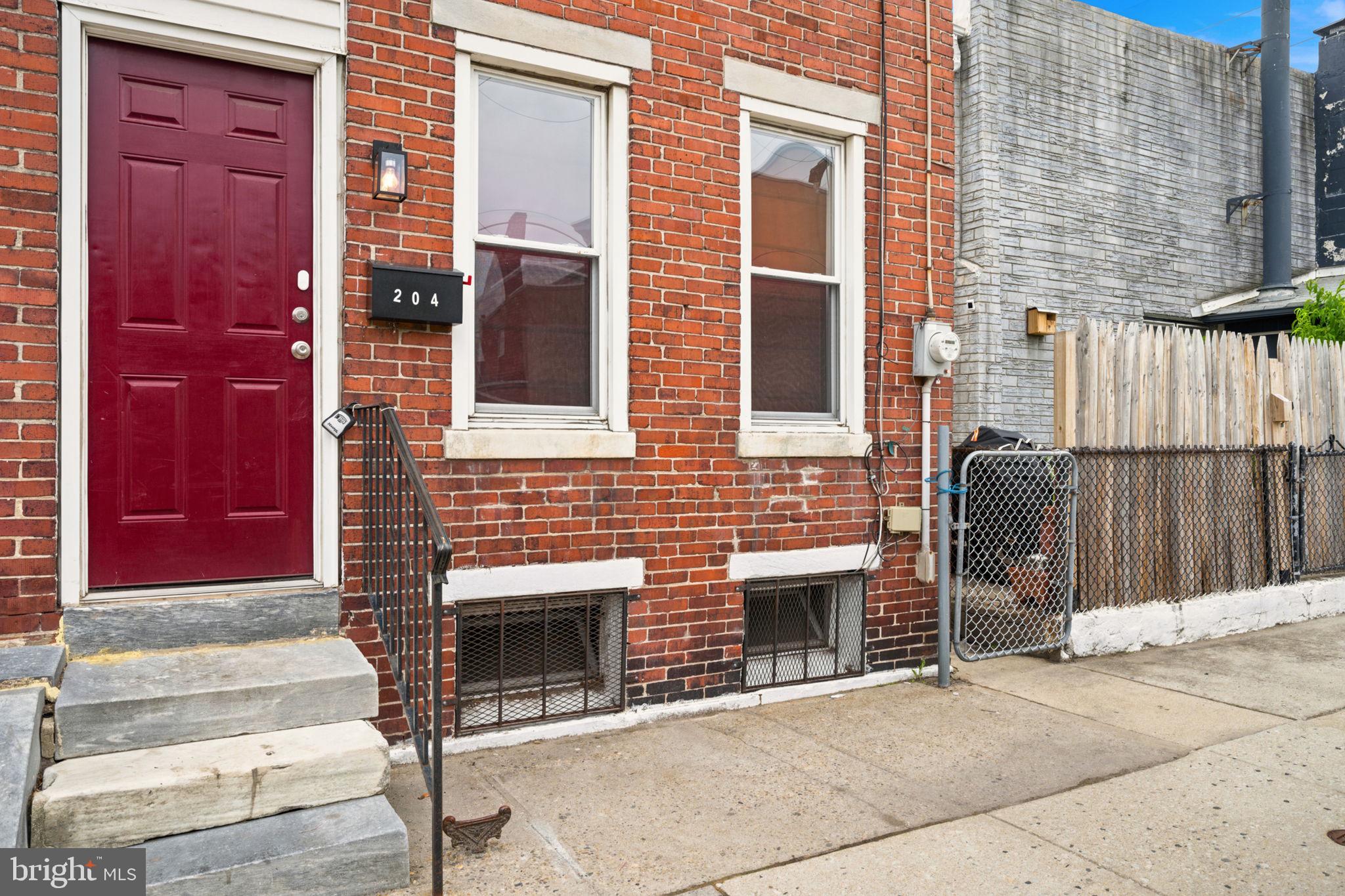 204 MIDDLESEX STREET