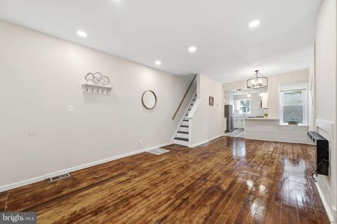 Townhouse For Sale - 204 Middlesex Street<br/> Camden County, GLOUCESTER CITY, NJ 08030