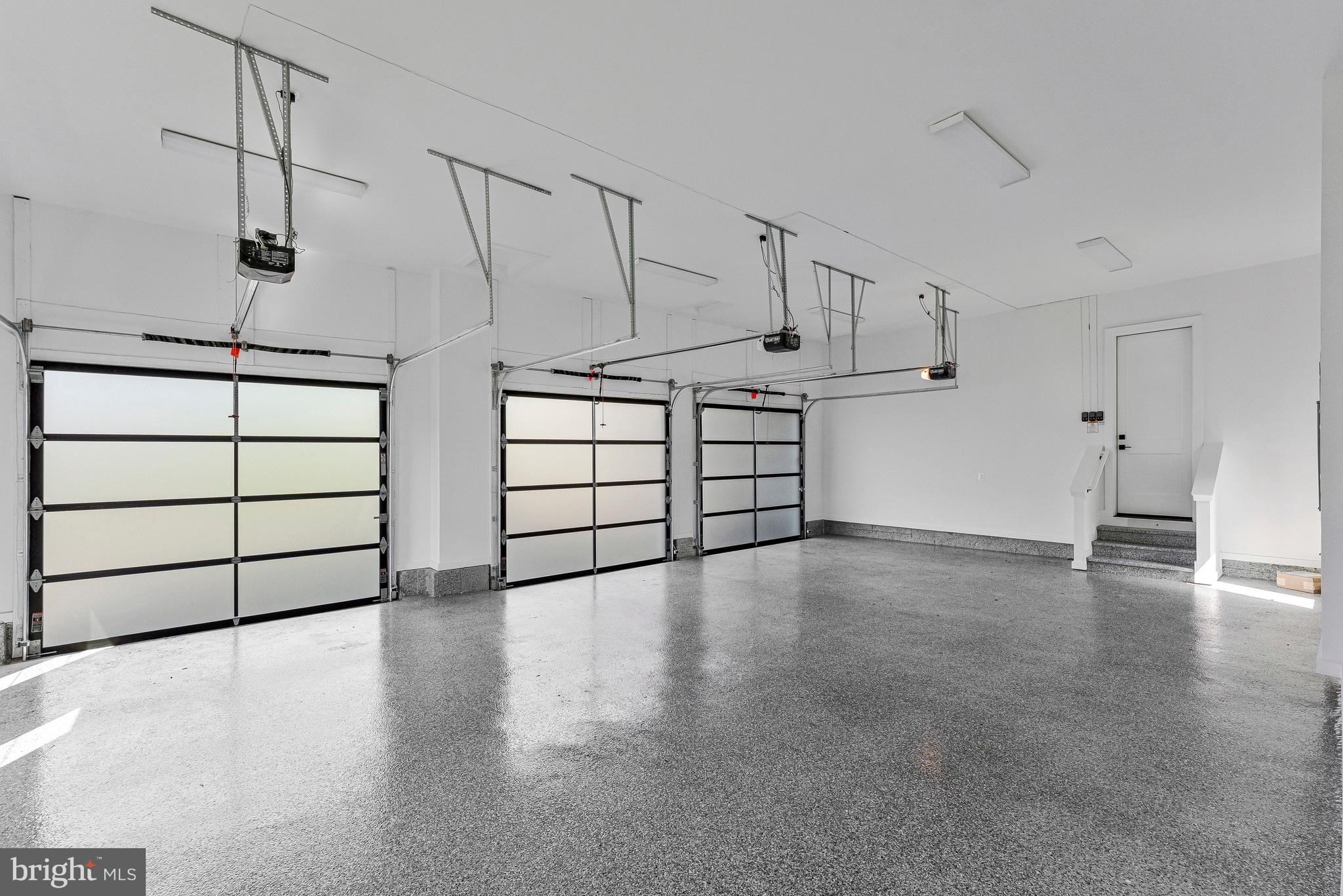 INGLESIDE - Residential