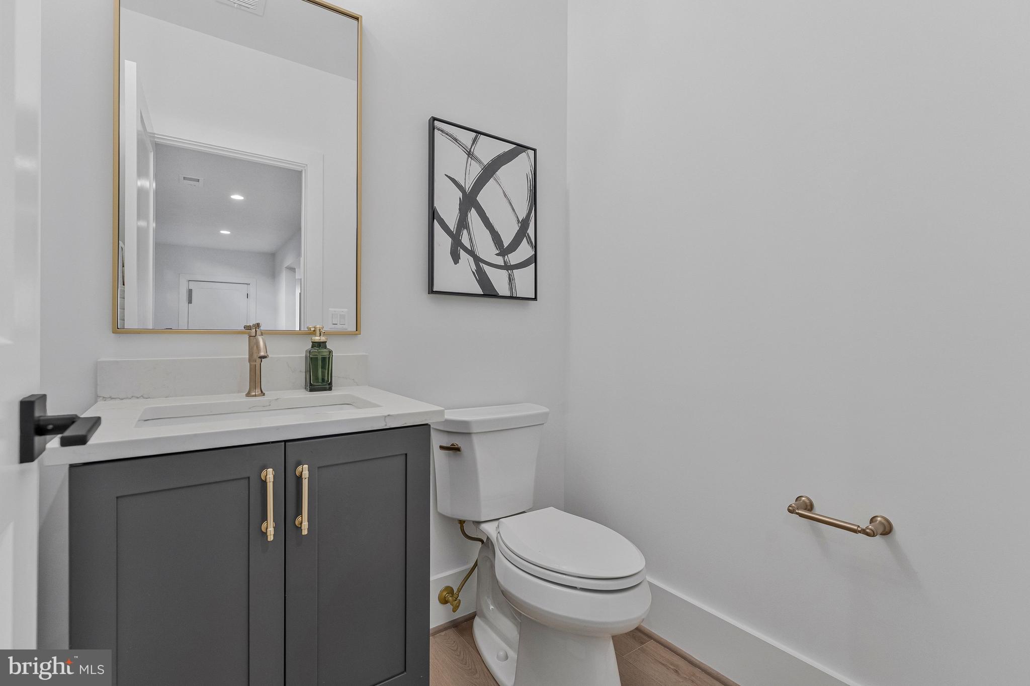 INGLESIDE - Residential