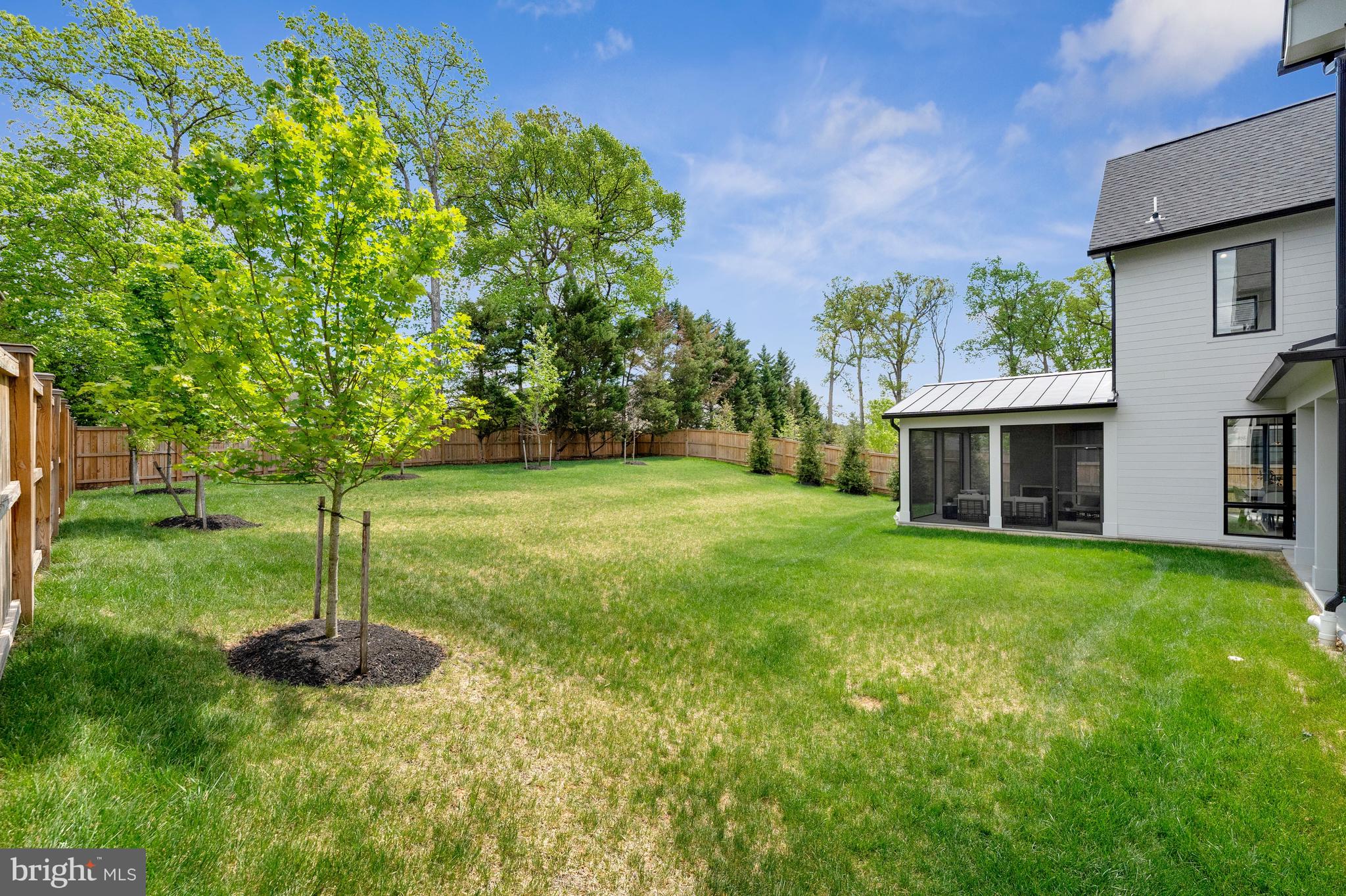 INGLESIDE - Residential