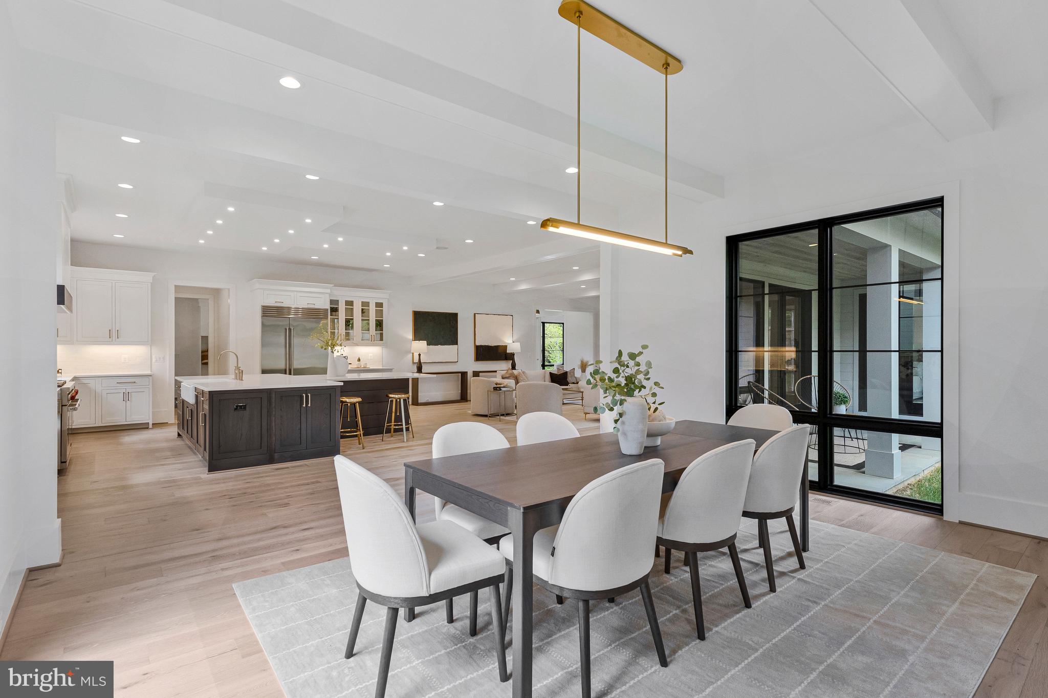 INGLESIDE - Residential