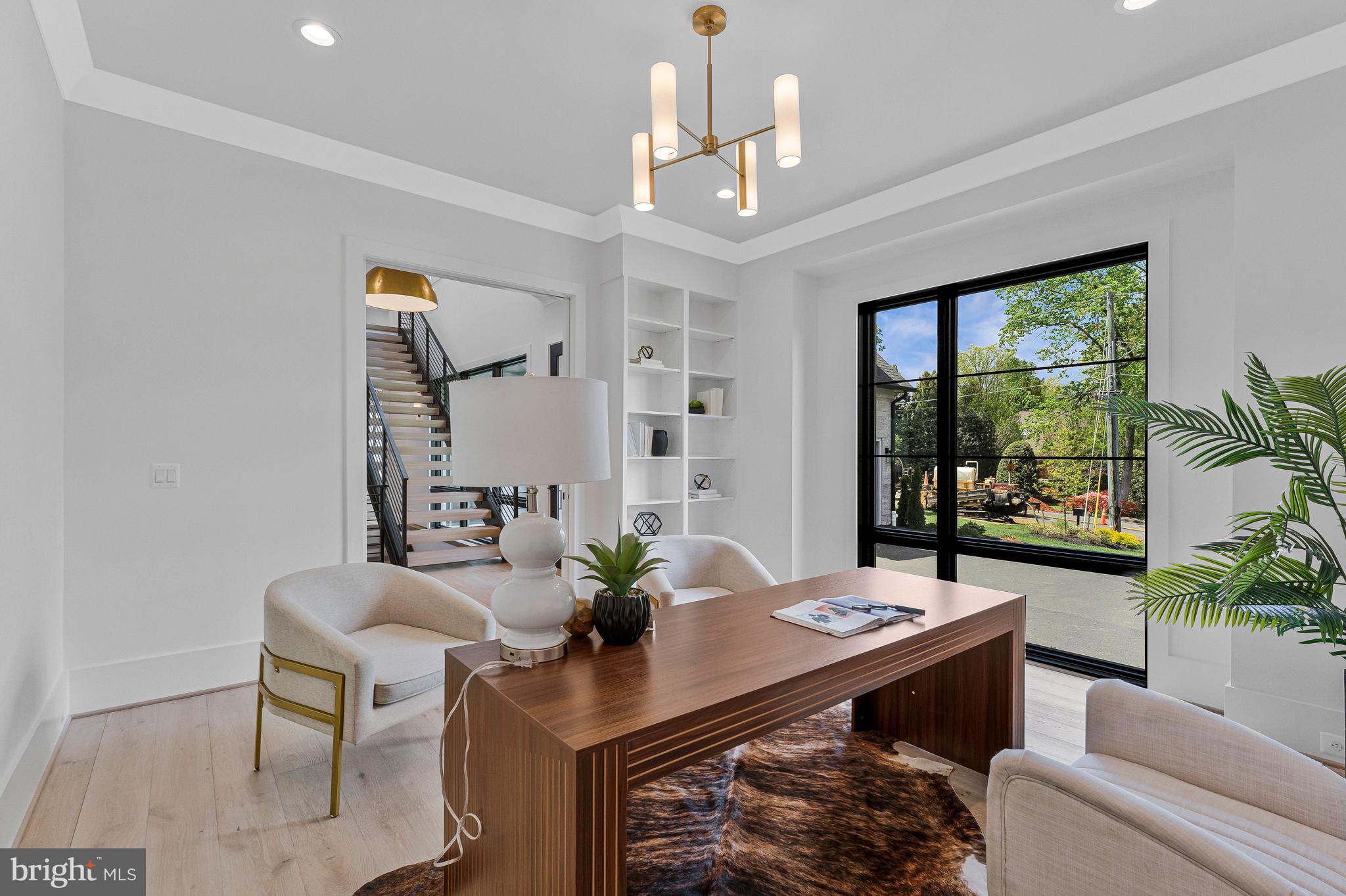 INGLESIDE - Residential