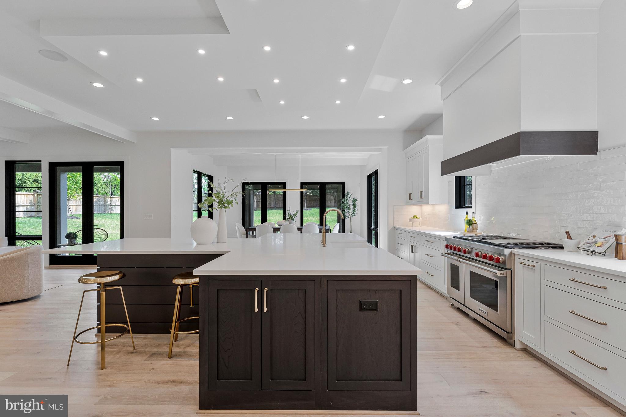 INGLESIDE - Residential