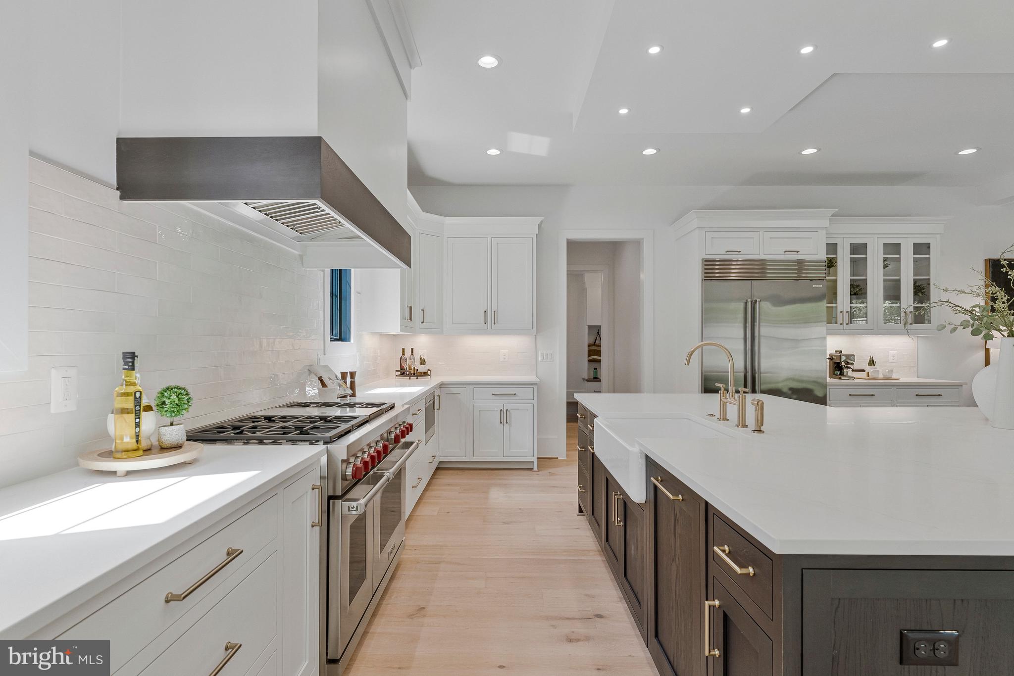 INGLESIDE - Residential