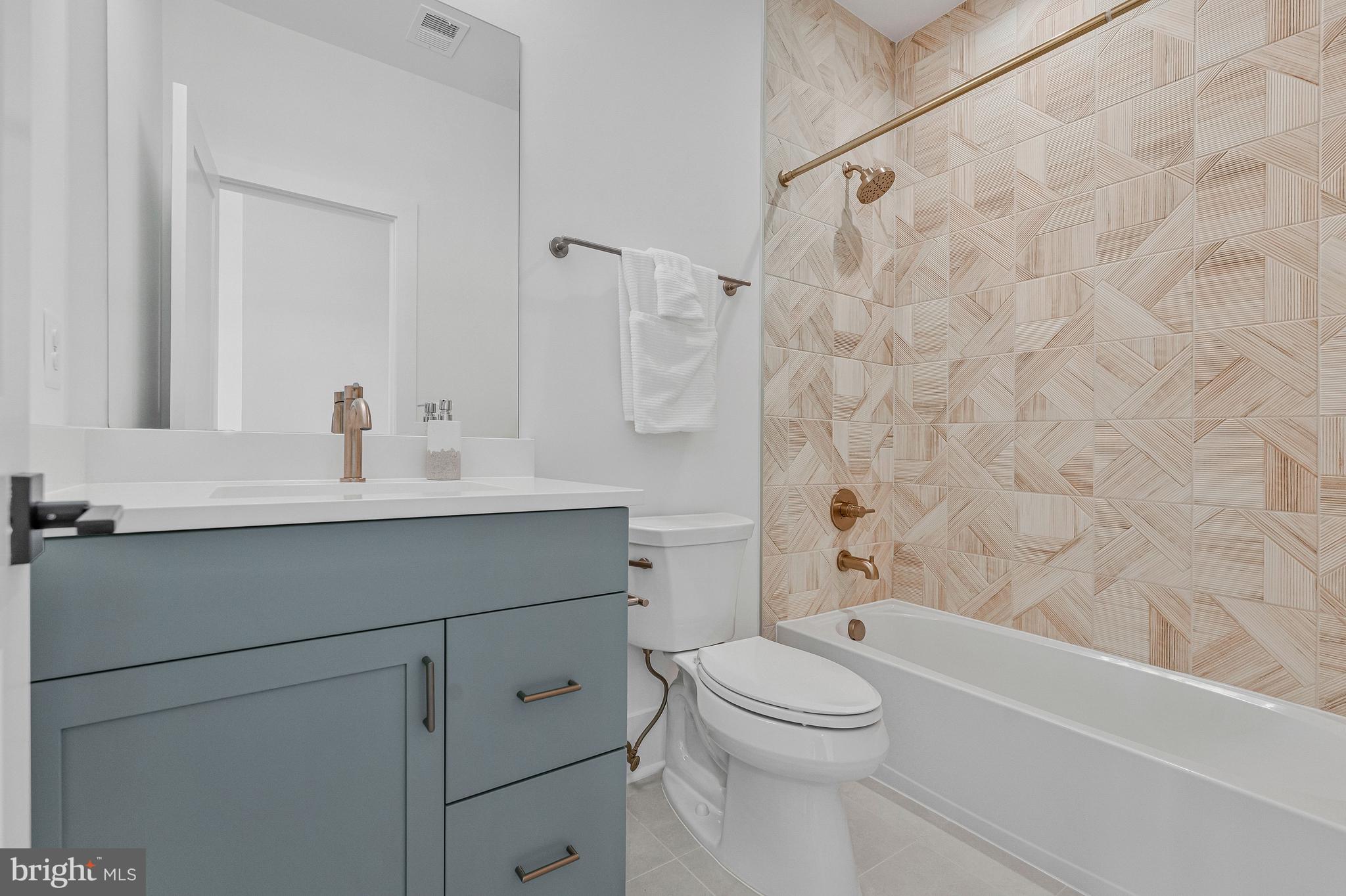 INGLESIDE - Residential