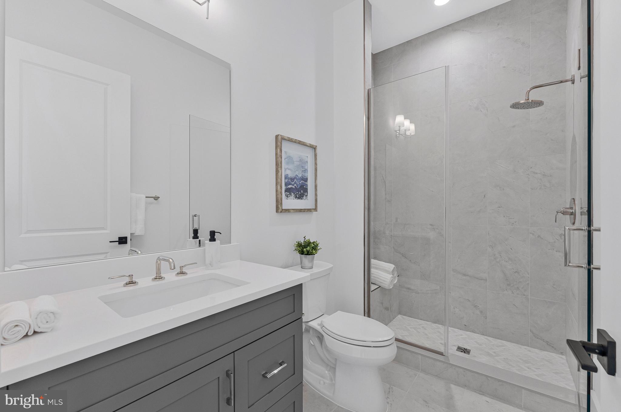 INGLESIDE - Residential