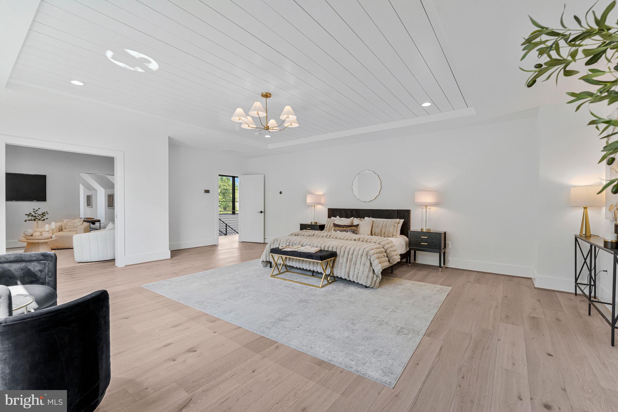 INGLESIDE - Residential