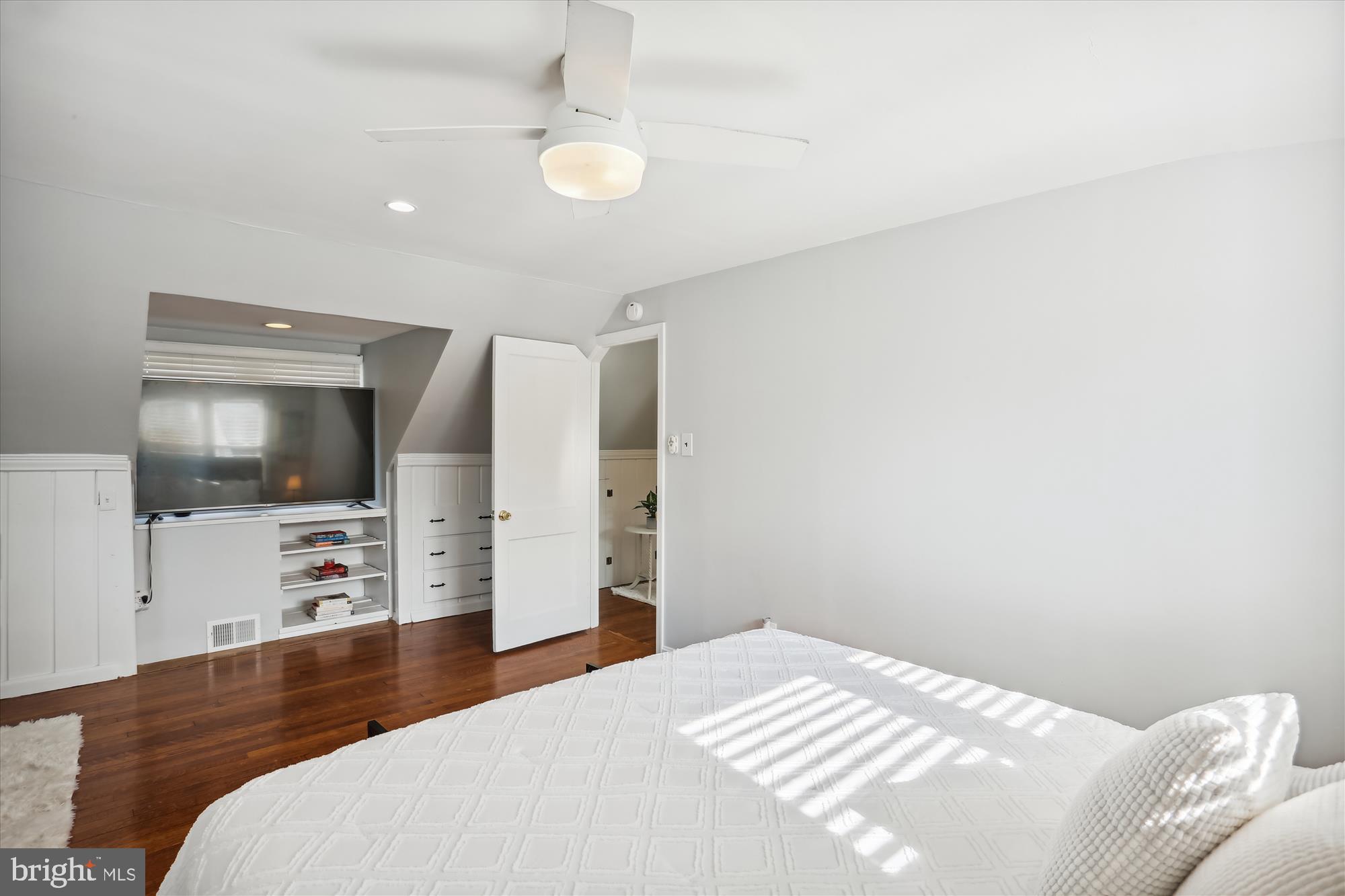 CARROLL KNOLLS - Residential