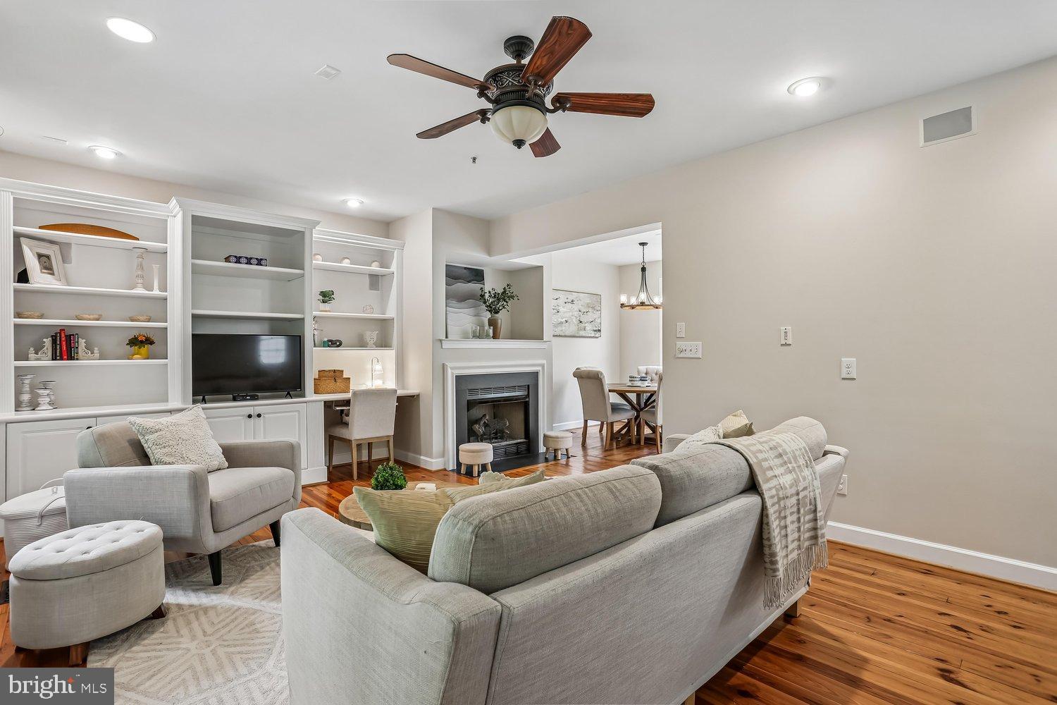 246 HART MEWS