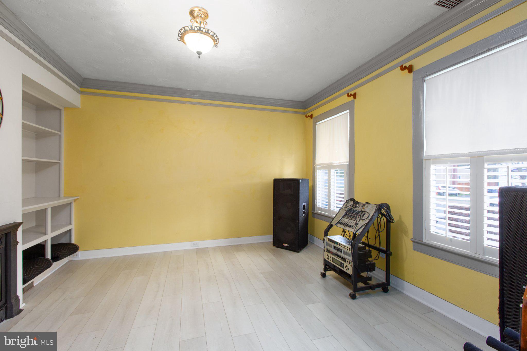 DOWNTOWN FREDERICKSBURG - Residential