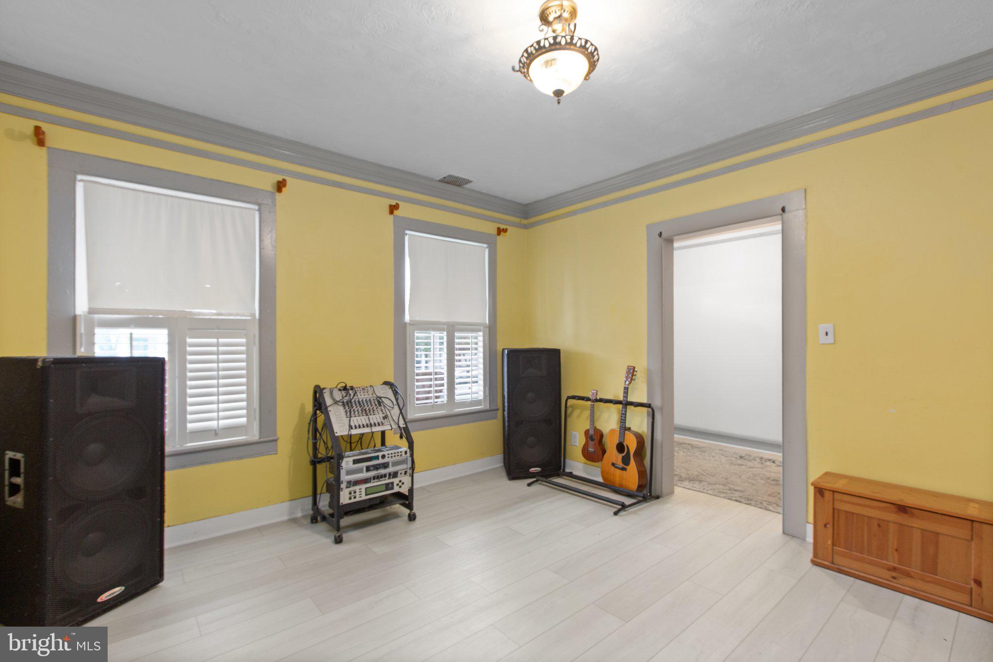 DOWNTOWN FREDERICKSBURG - Residential