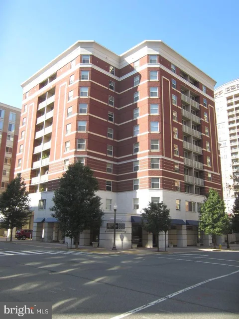 880 N Pollard Street Unit 704, Arlington, VA MLS: VAAR2077694