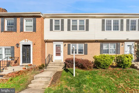 11 Briarstone Lane, Gaithersburg, MD MLS: MDMC2208672