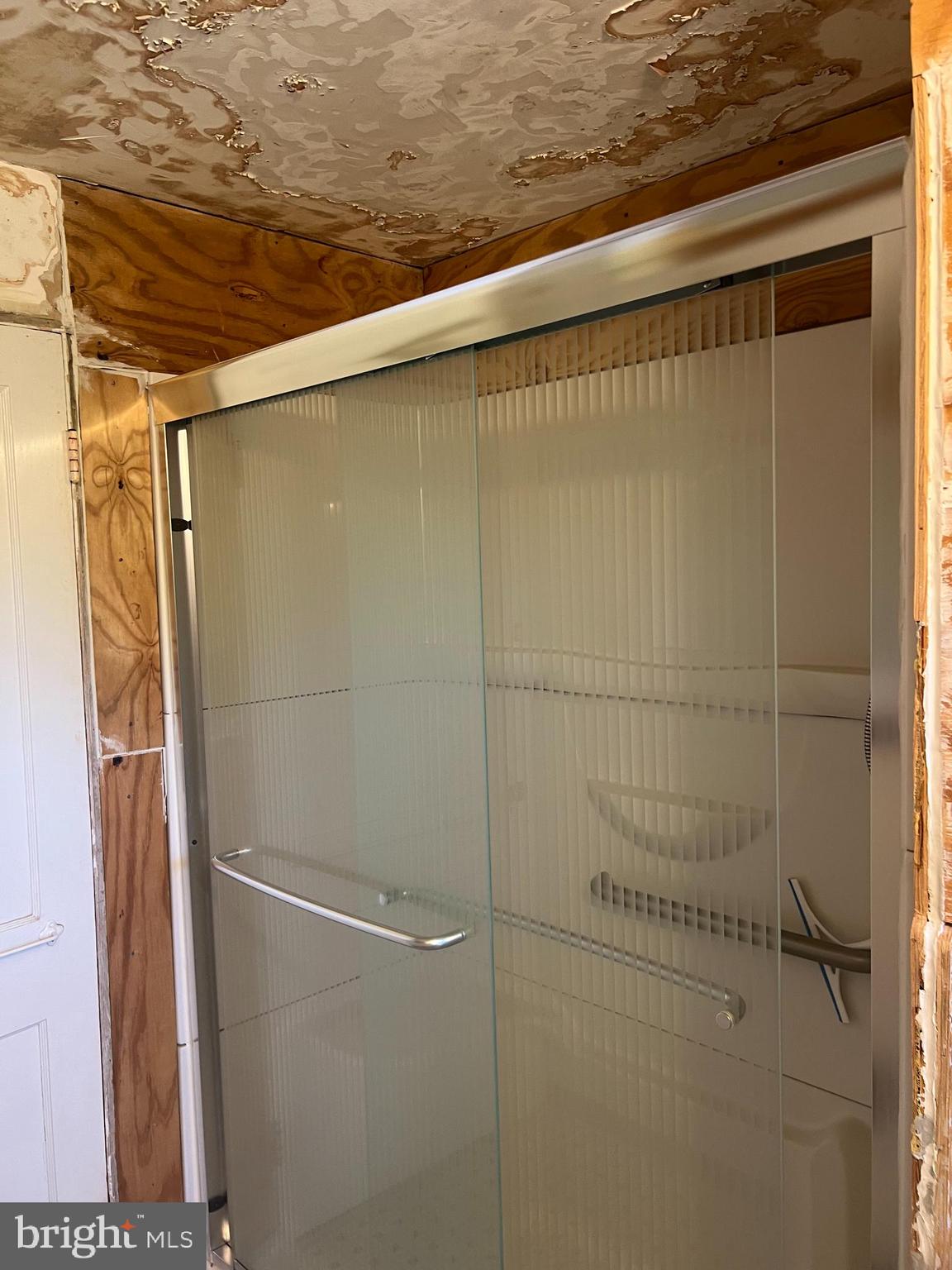 WEST LANSDOWNE - Residential