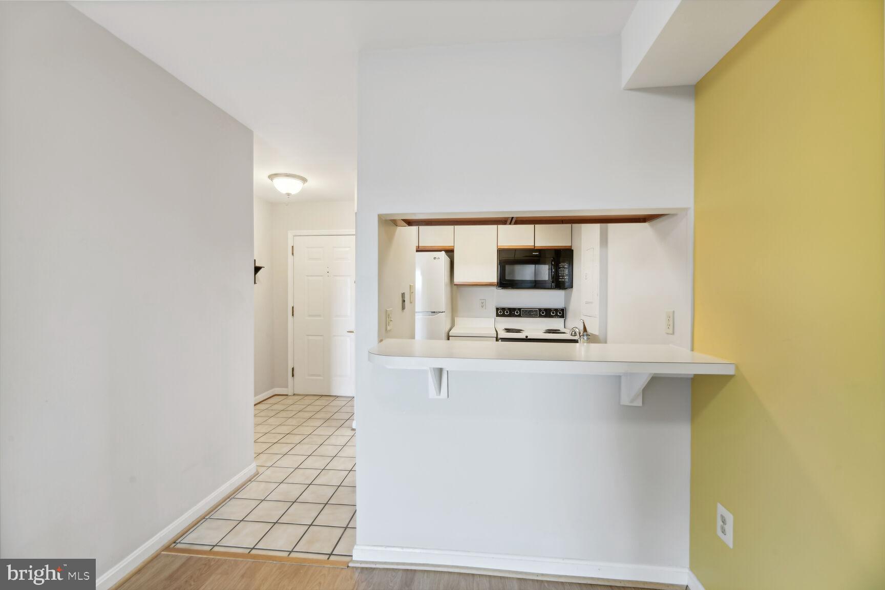 SUMMERWALK - Residential