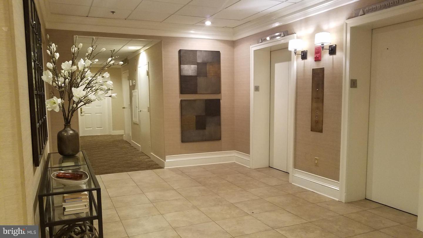 SUMMERWALK - Residential