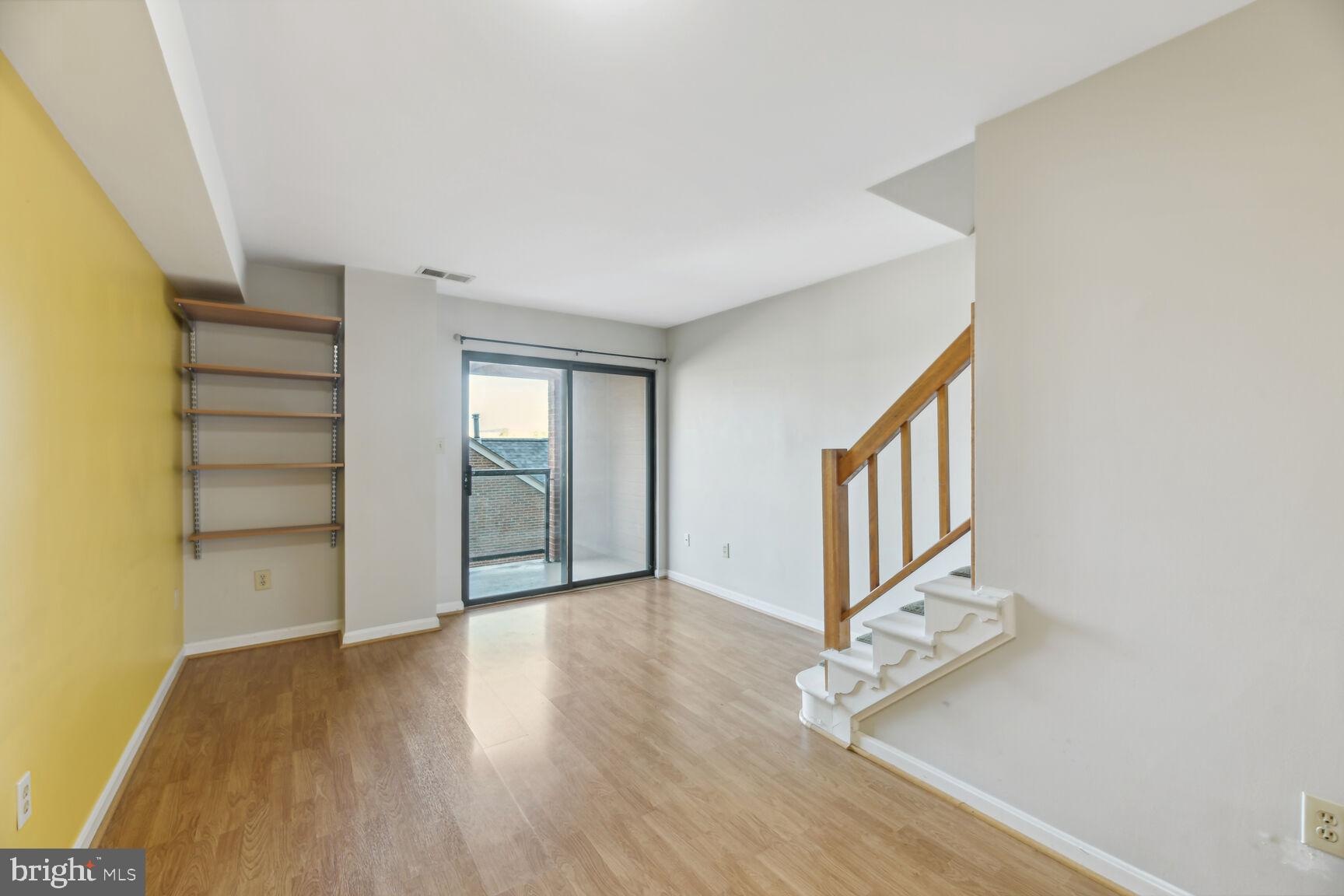 SUMMERWALK - Residential