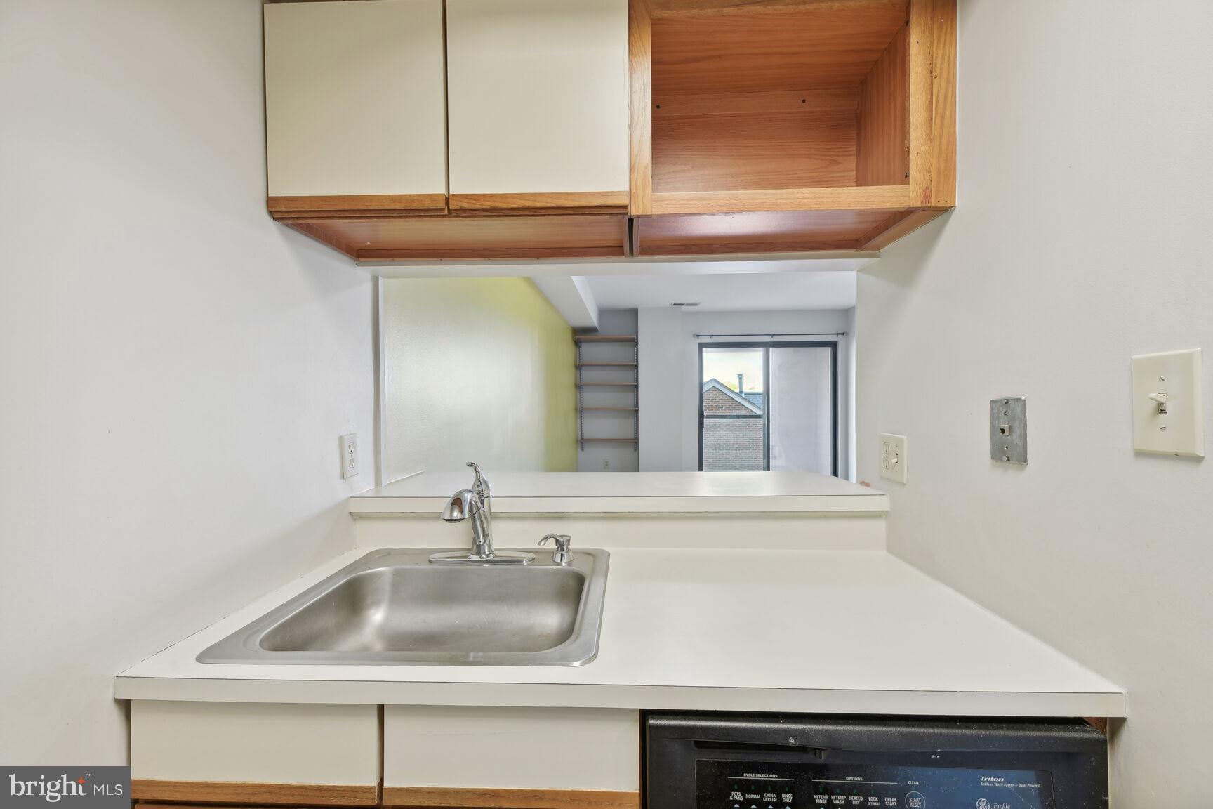 SUMMERWALK - Residential