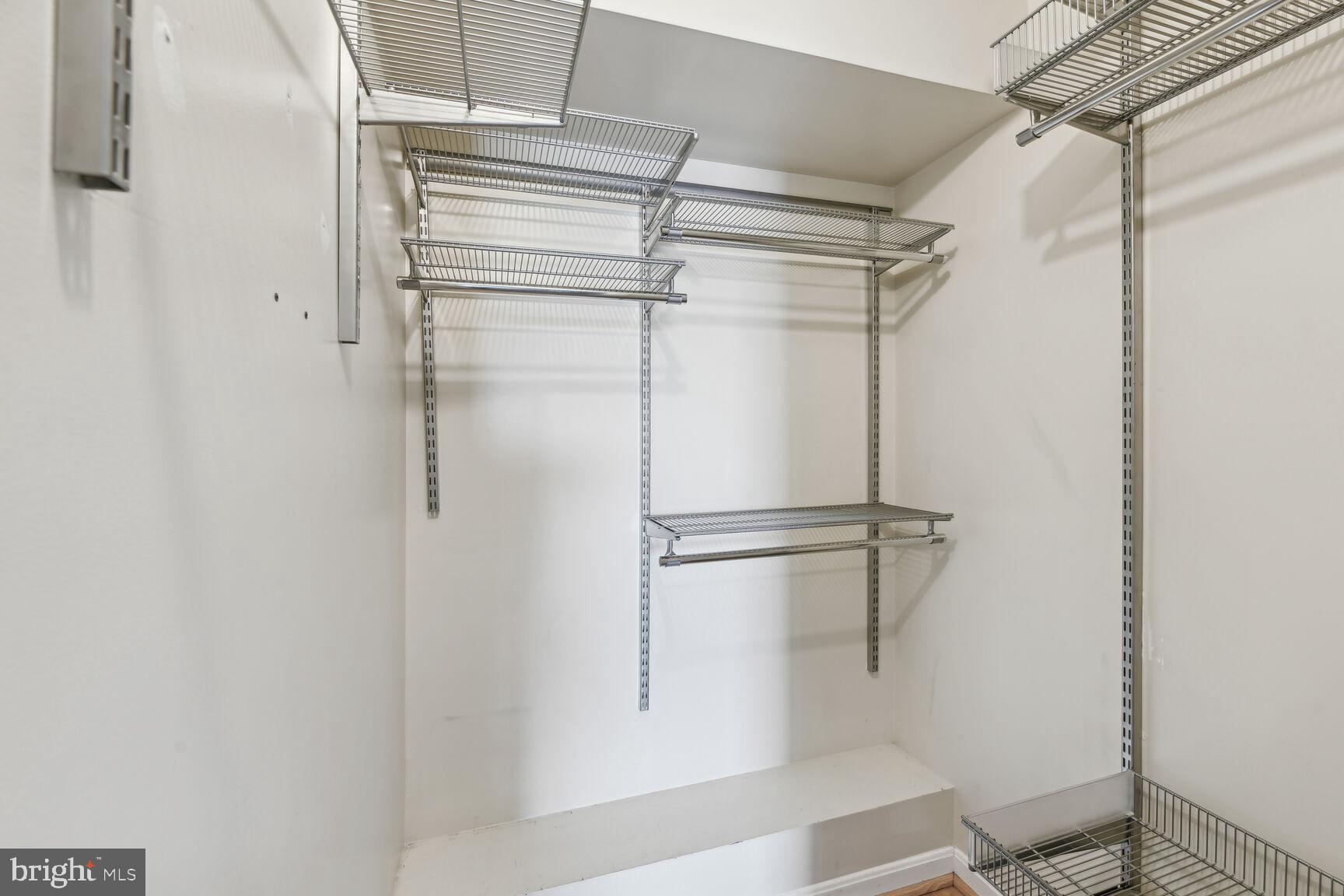 SUMMERWALK - Residential