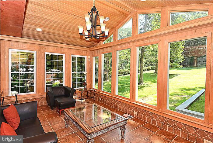 PLEASANT RIDGE - Residential