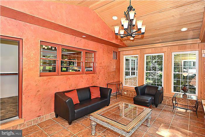 PLEASANT RIDGE - Residential