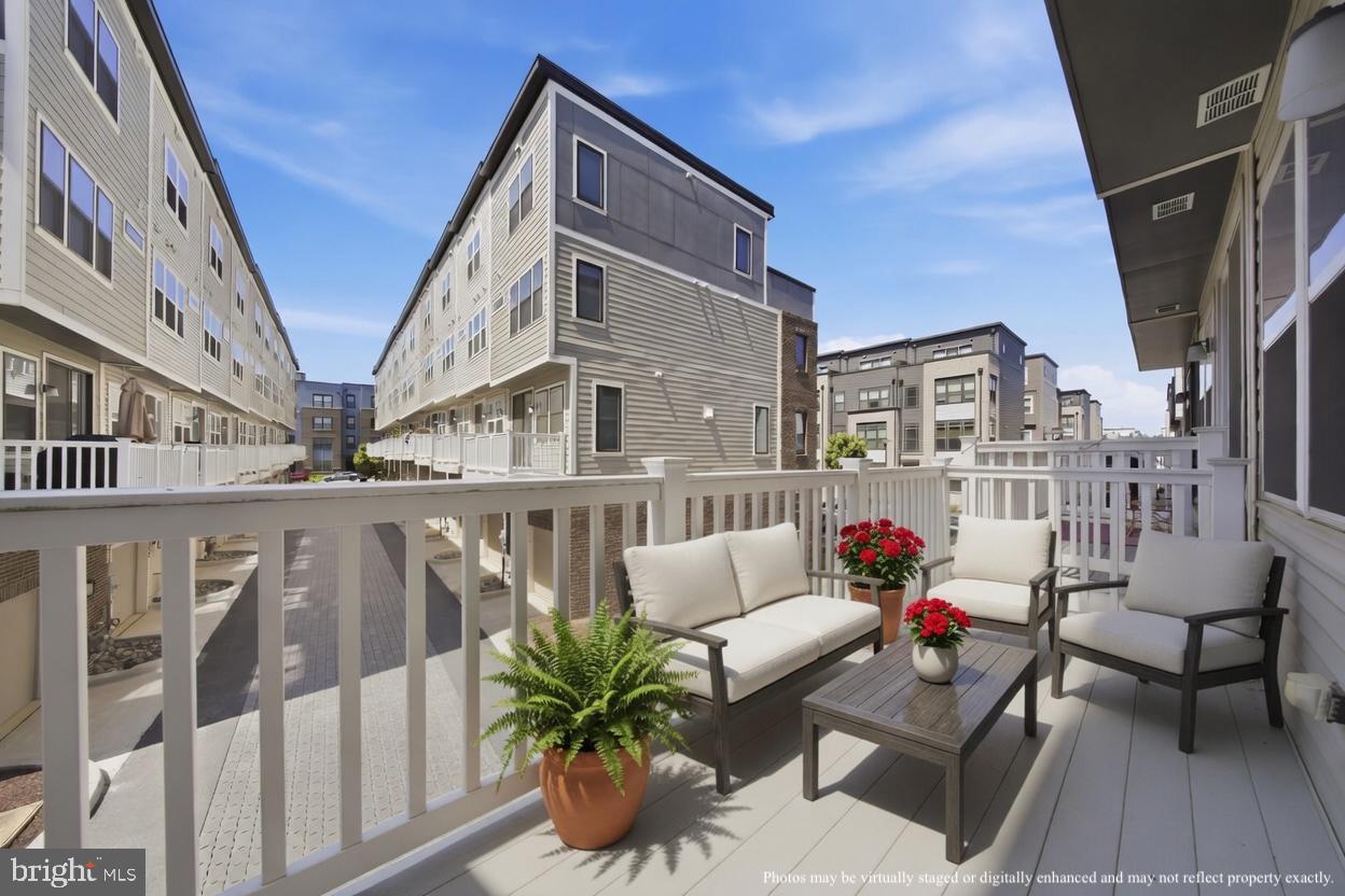 WESTSIDE AT SHADY GROVE - Residential