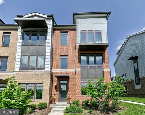 Townhouse For Sale - 1612 Rocky Shale Terrace<br/> LEESBURG, VA 20175