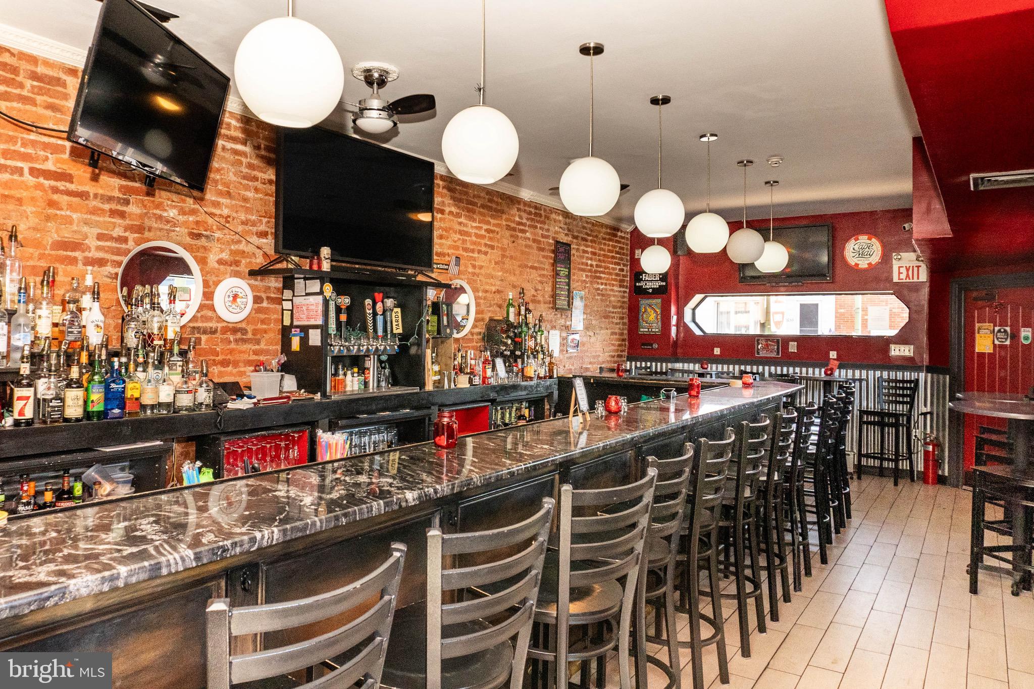 PHILADELPHIA (SOUTH) - Commercial Sale