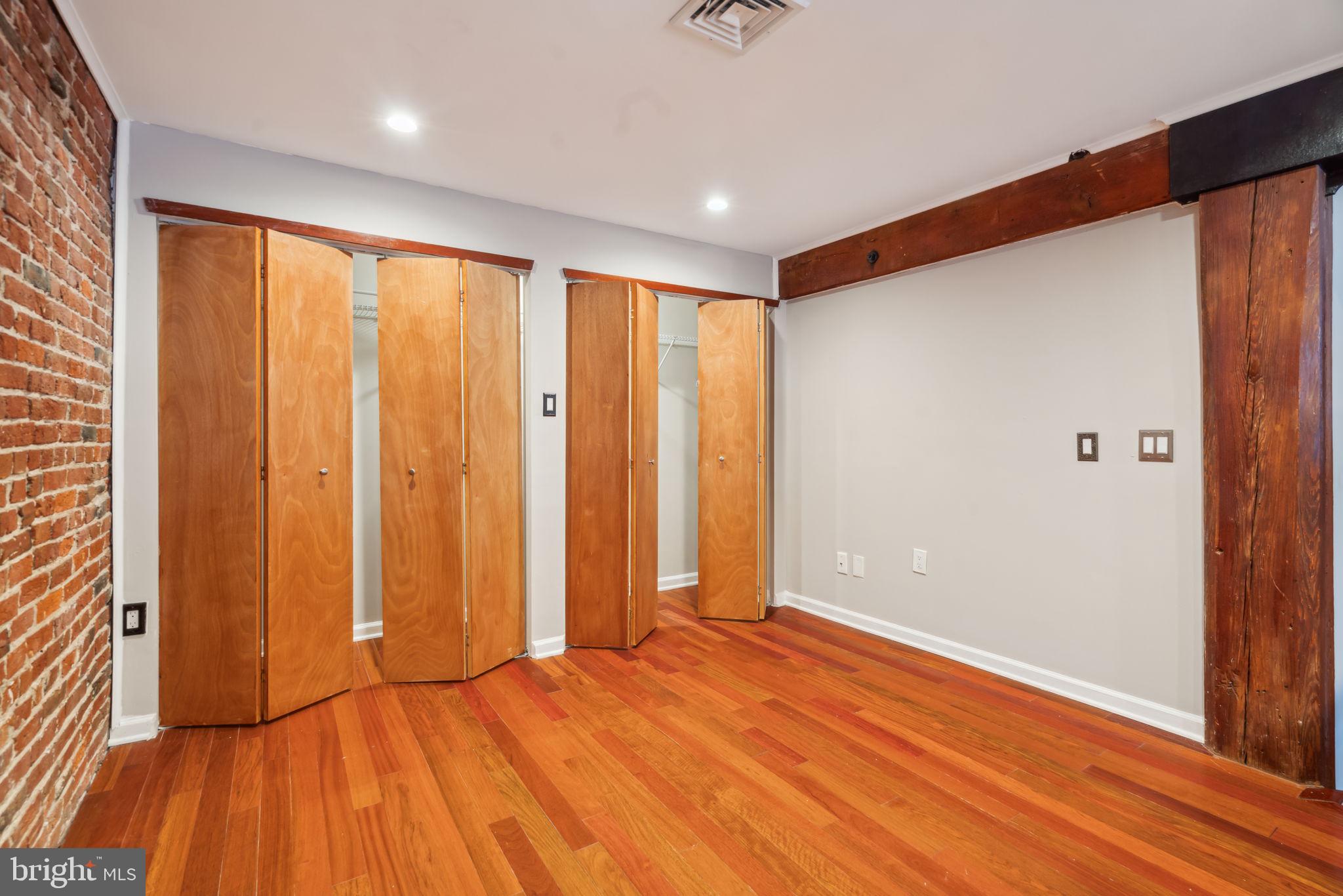 OLD CITY - Residential