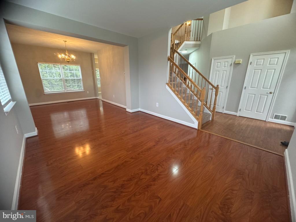 RIVER OAKS - Residential Lease