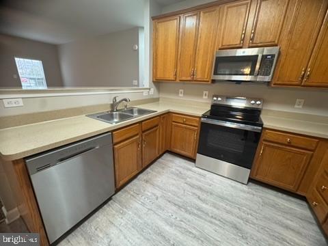 RIVER OAKS - Residential Lease