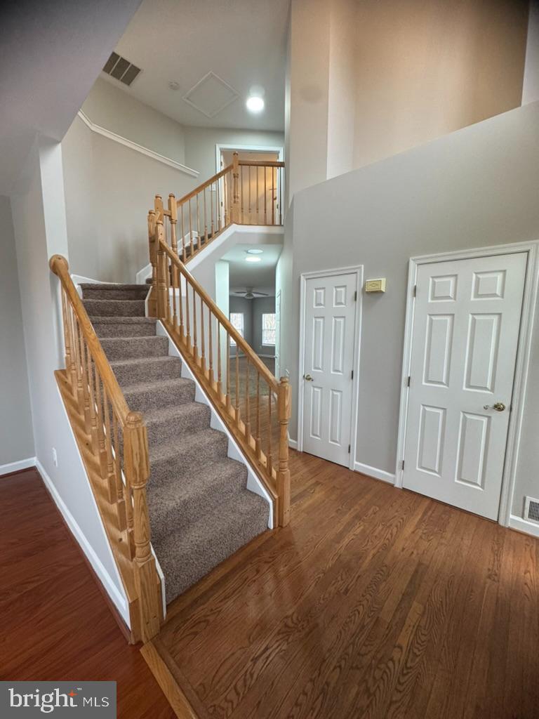 RIVER OAKS - Residential Lease