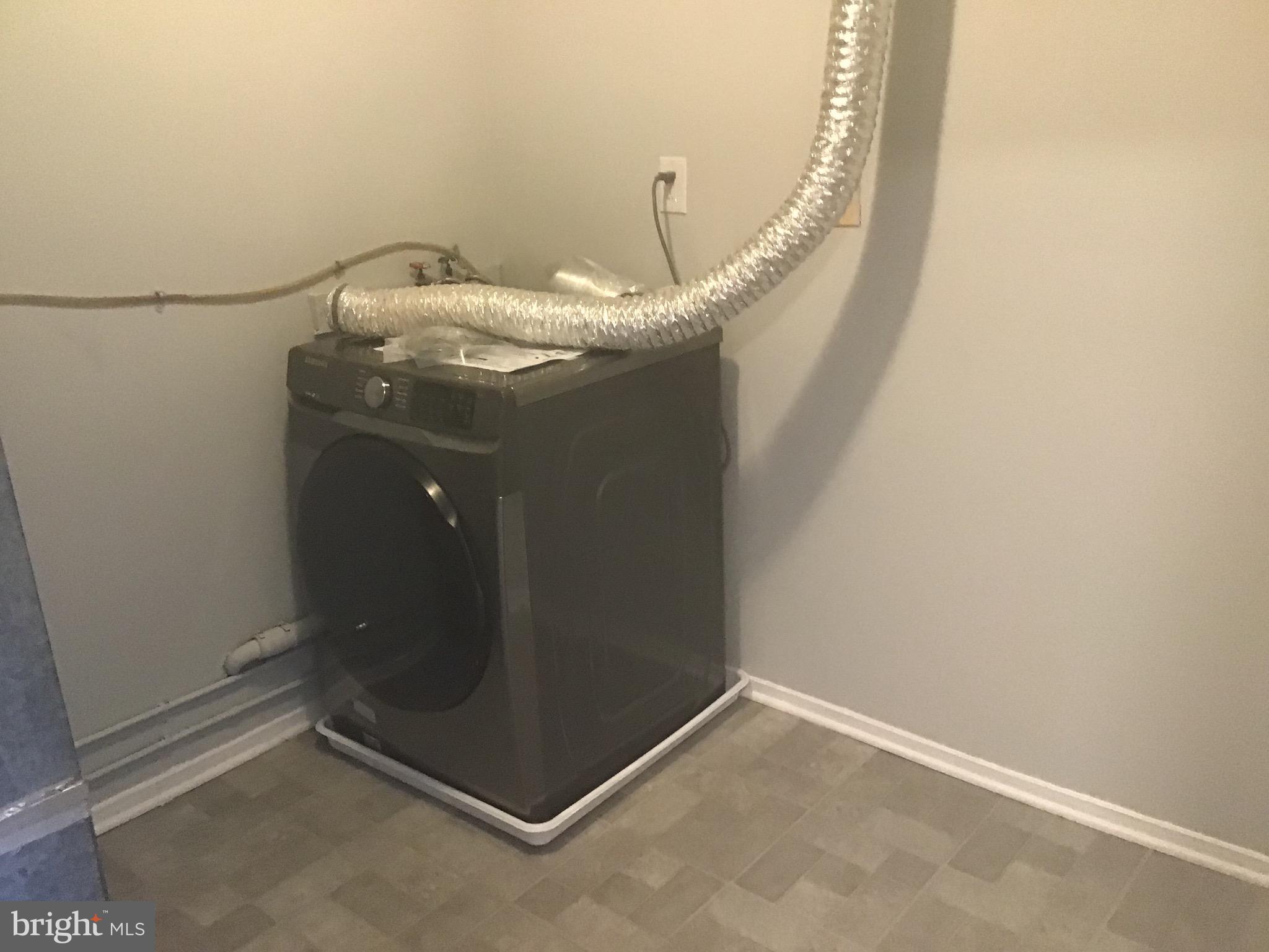 WINDMILL SQUARE - Residential