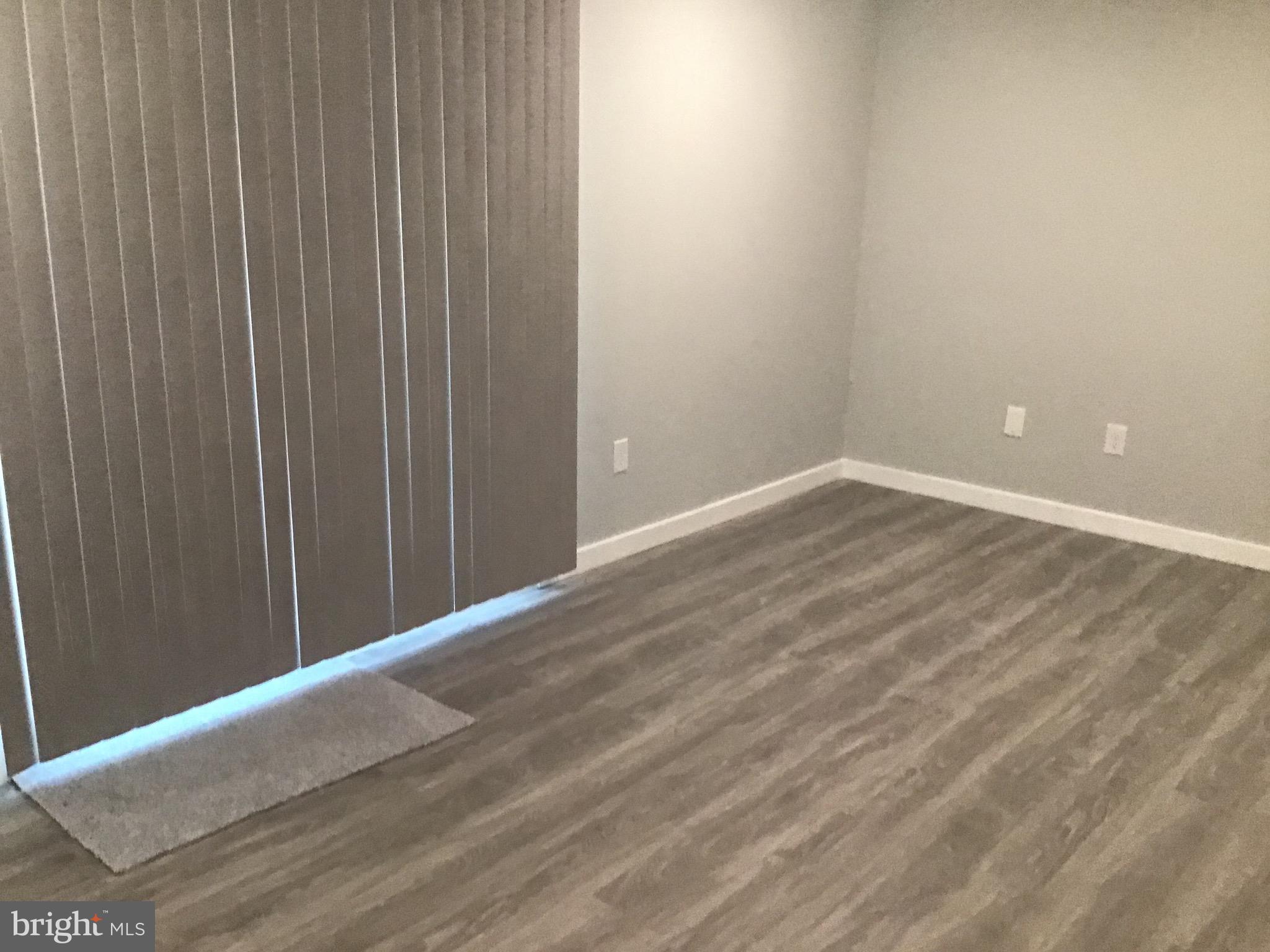 WINDMILL SQUARE - Residential