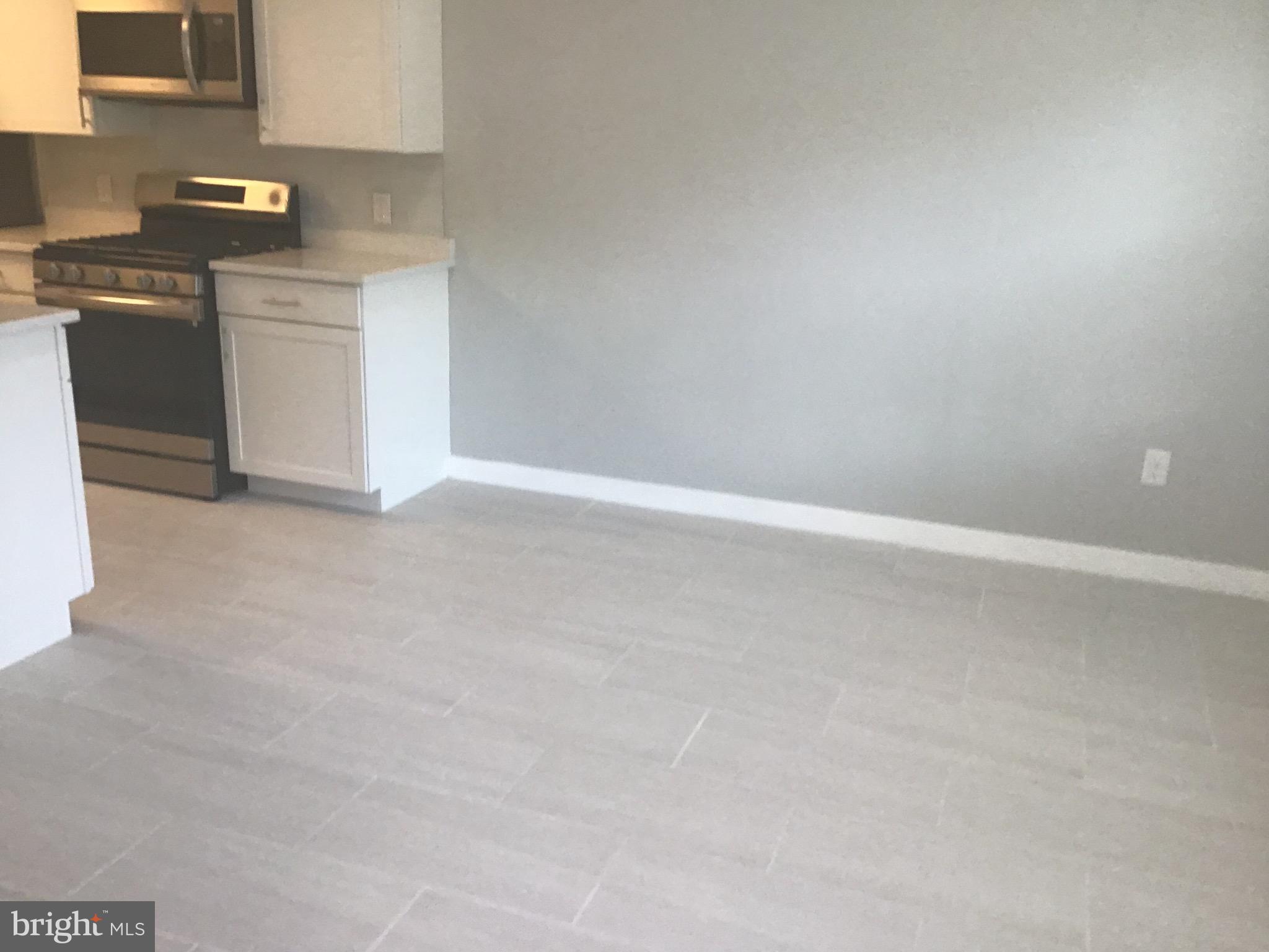 WINDMILL SQUARE - Residential