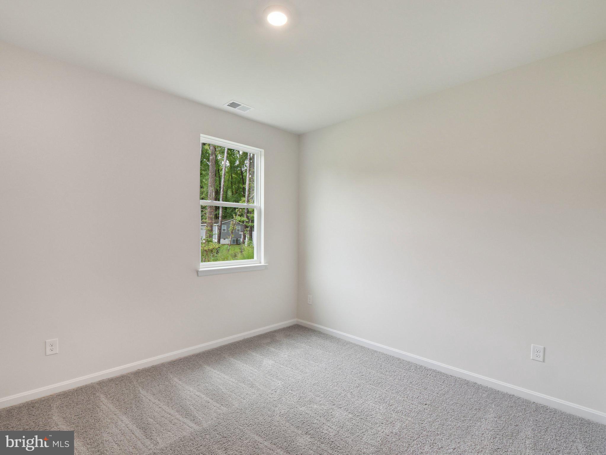 LADYSMITH VILLAGE - Residential