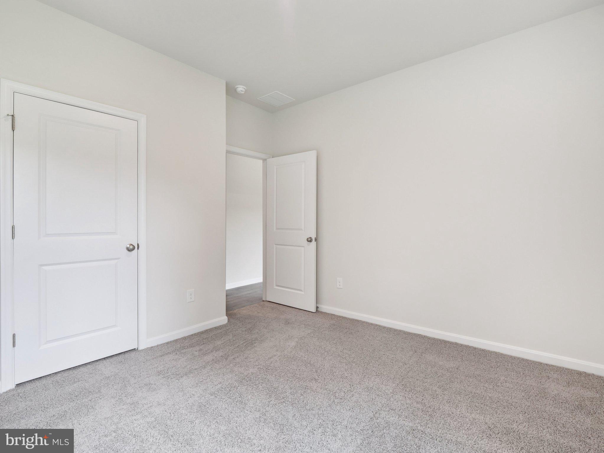 LADYSMITH VILLAGE - Residential