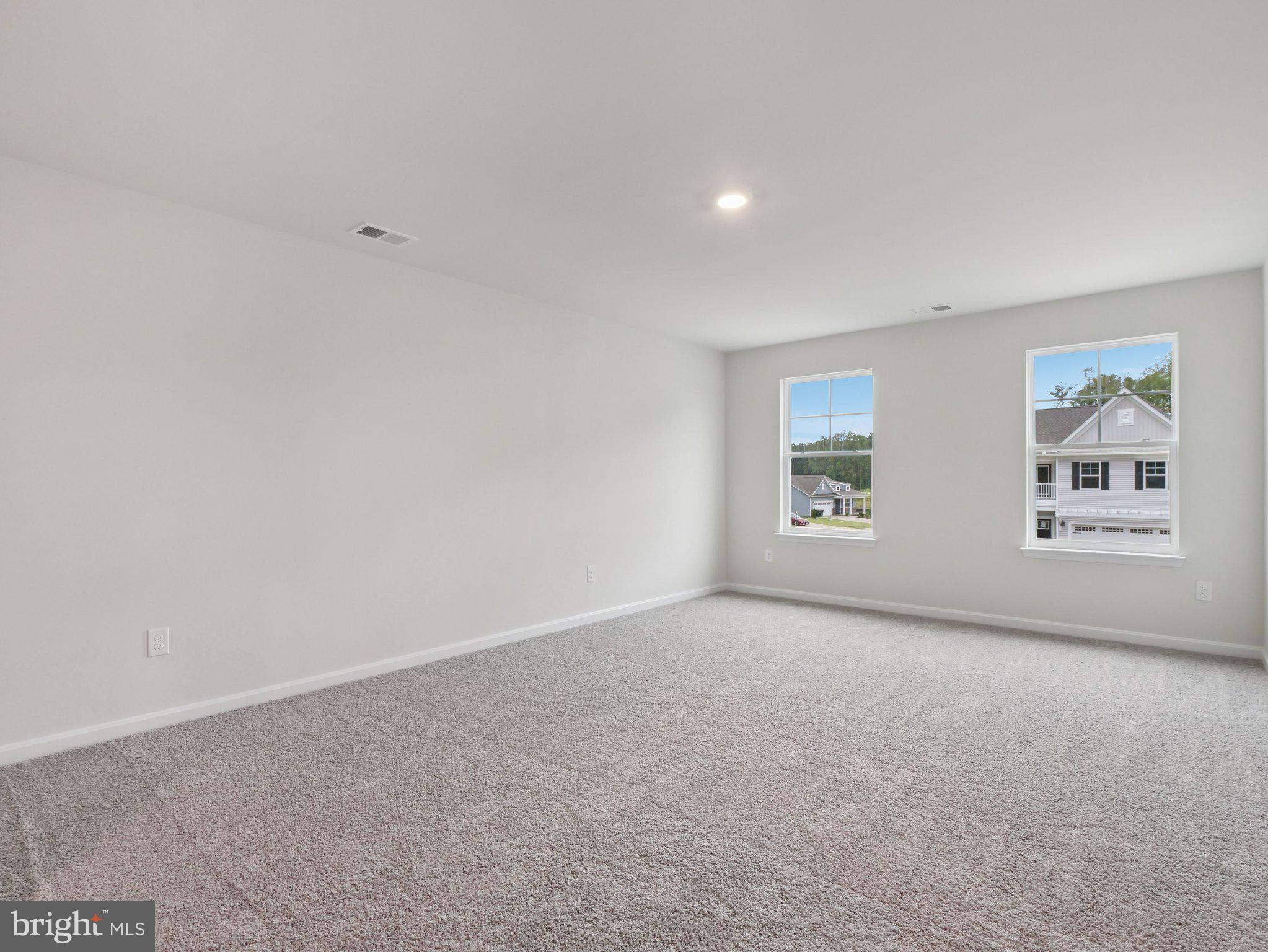 LADYSMITH VILLAGE - Residential