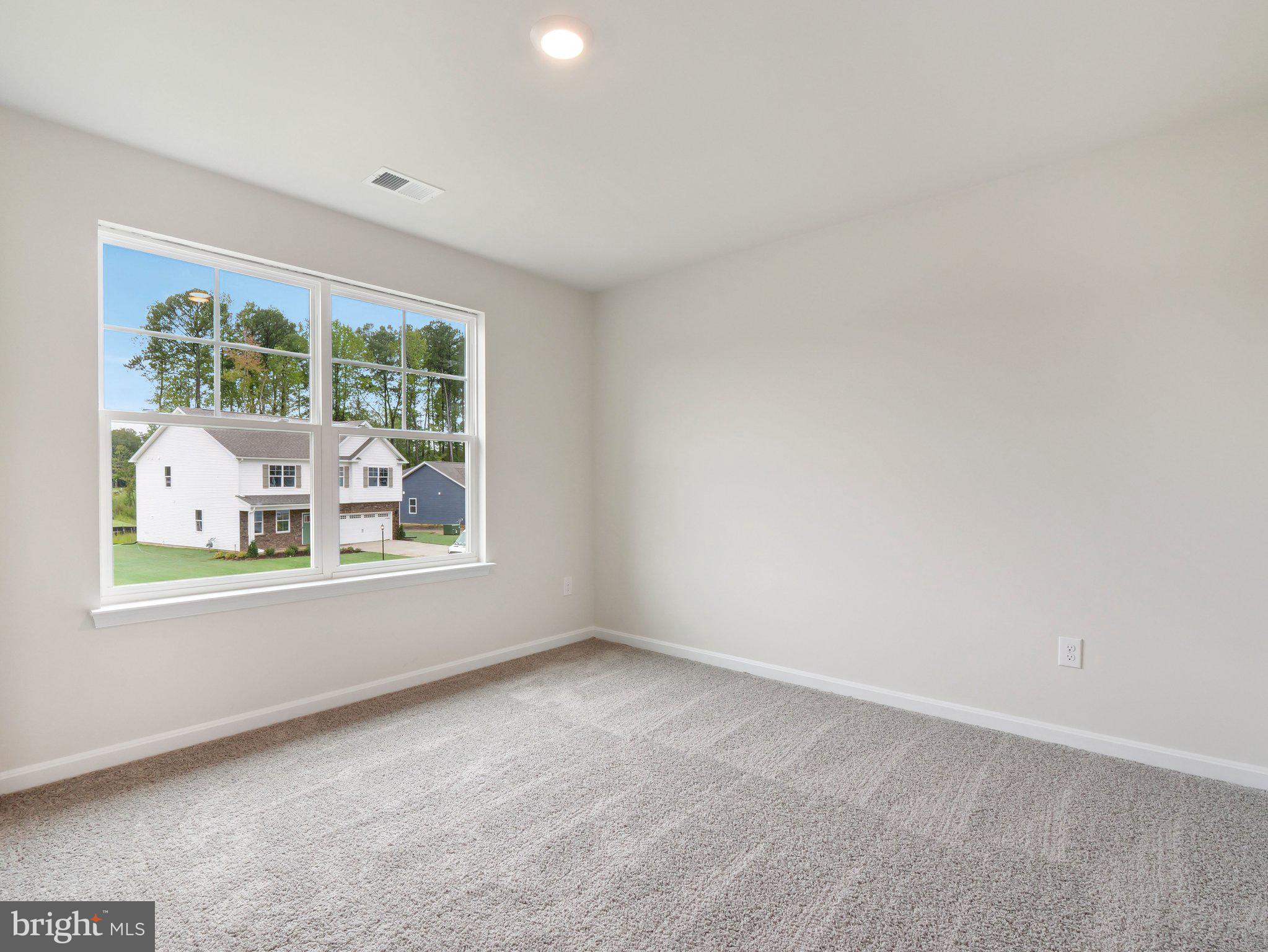 LADYSMITH VILLAGE - Residential