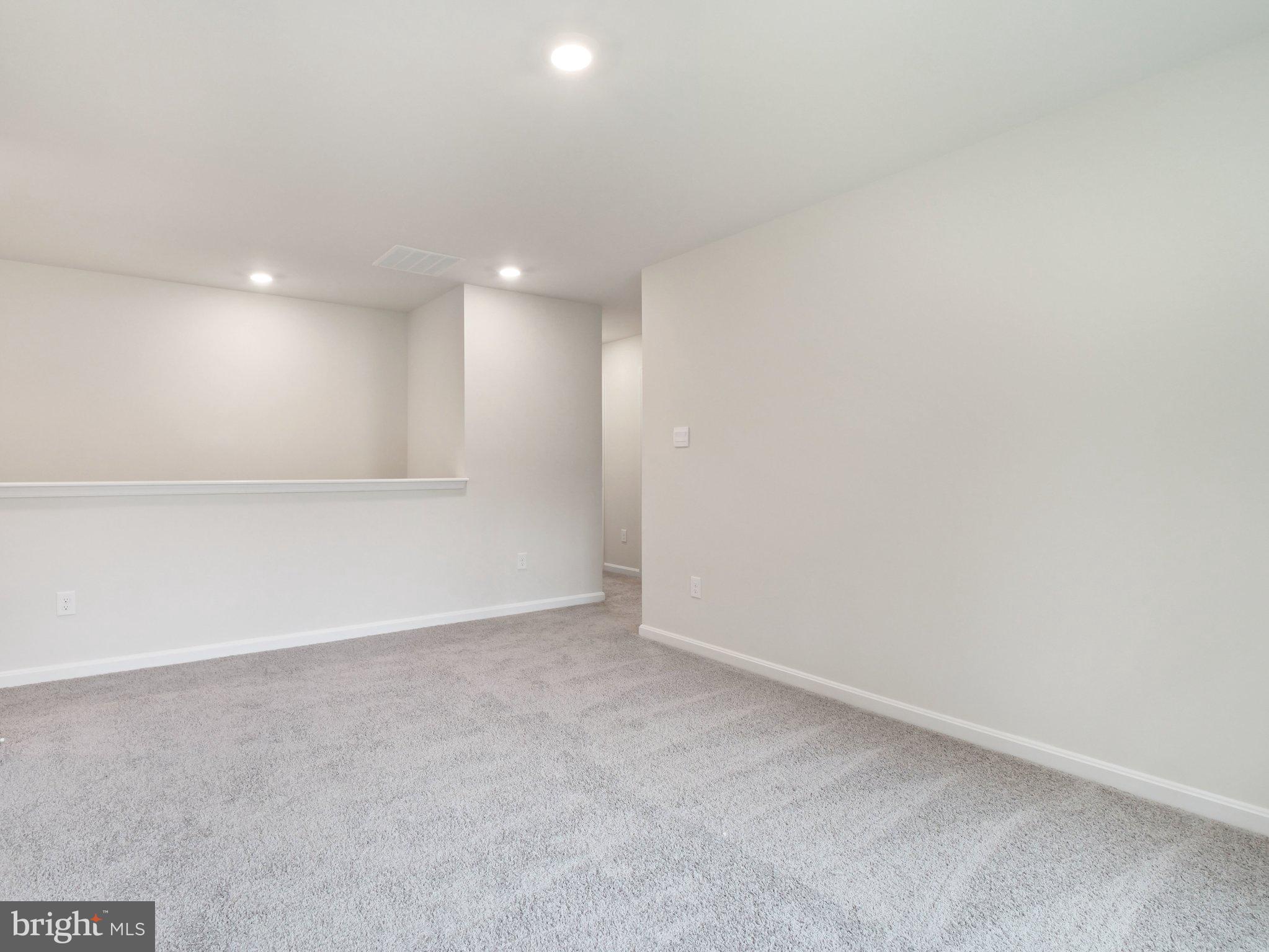 LADYSMITH VILLAGE - Residential