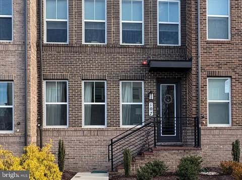 Townhouse For Rent - 107 Armstrong Place<br/> GAITHERSBURG, MD 20878
