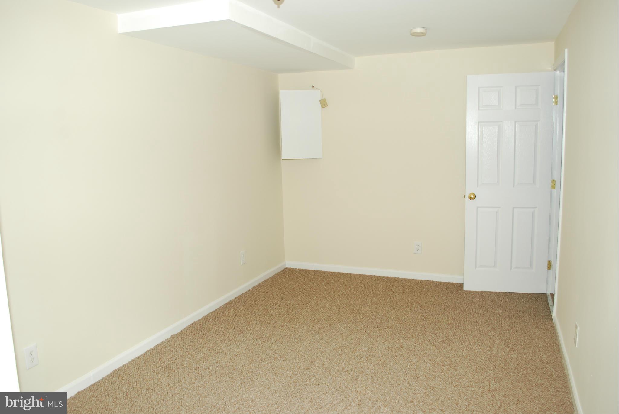 MOSBY WOODS - Residential