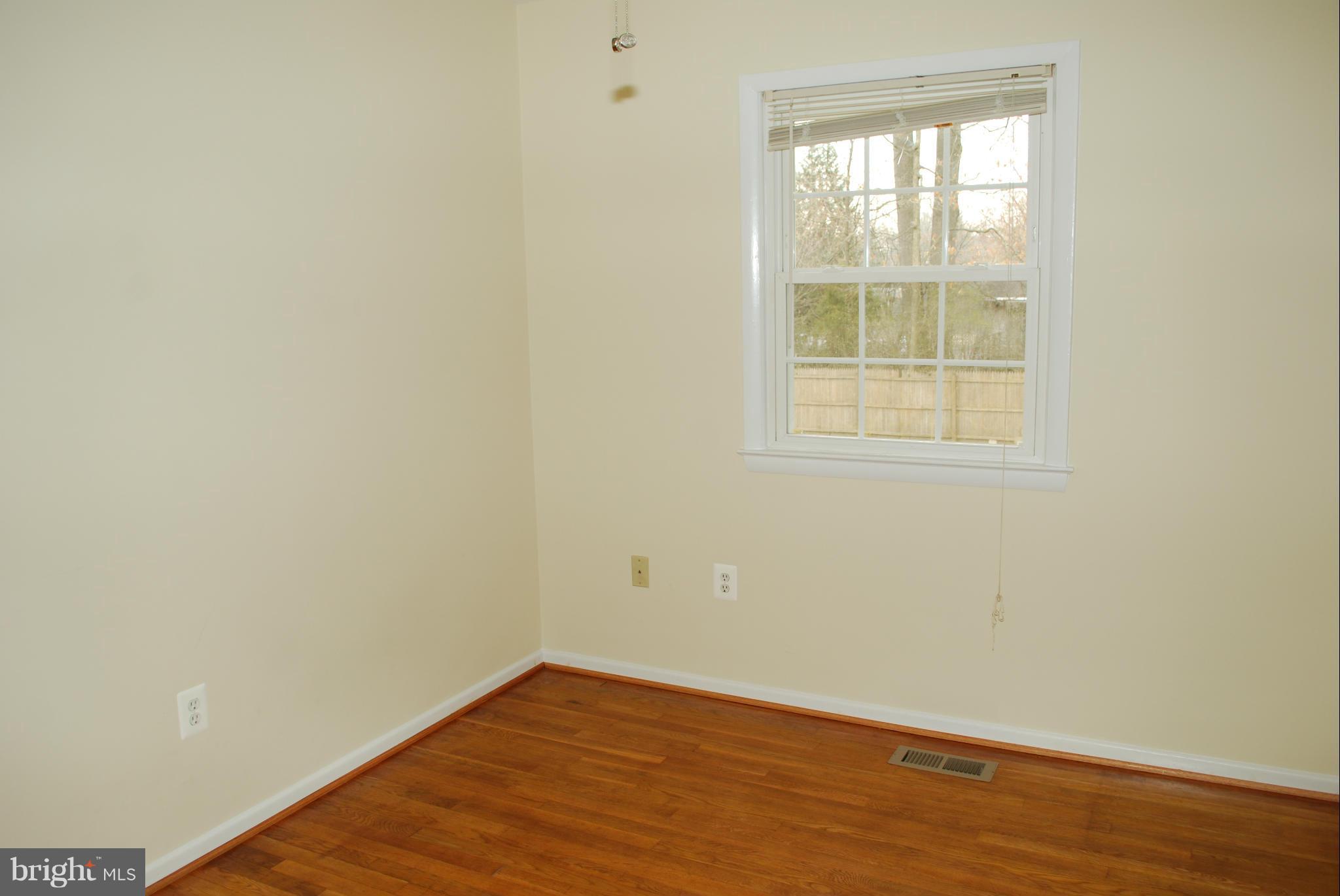 MOSBY WOODS - Residential