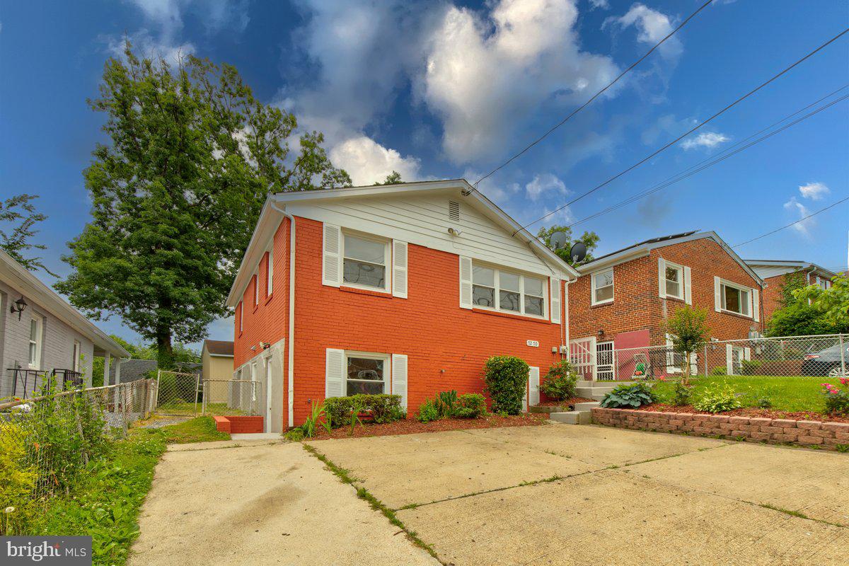 GREATER CAPITOL - Residential