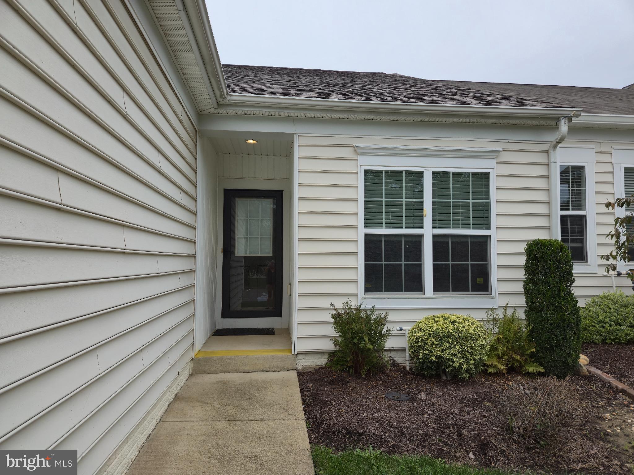 121 AMBROSE LANE