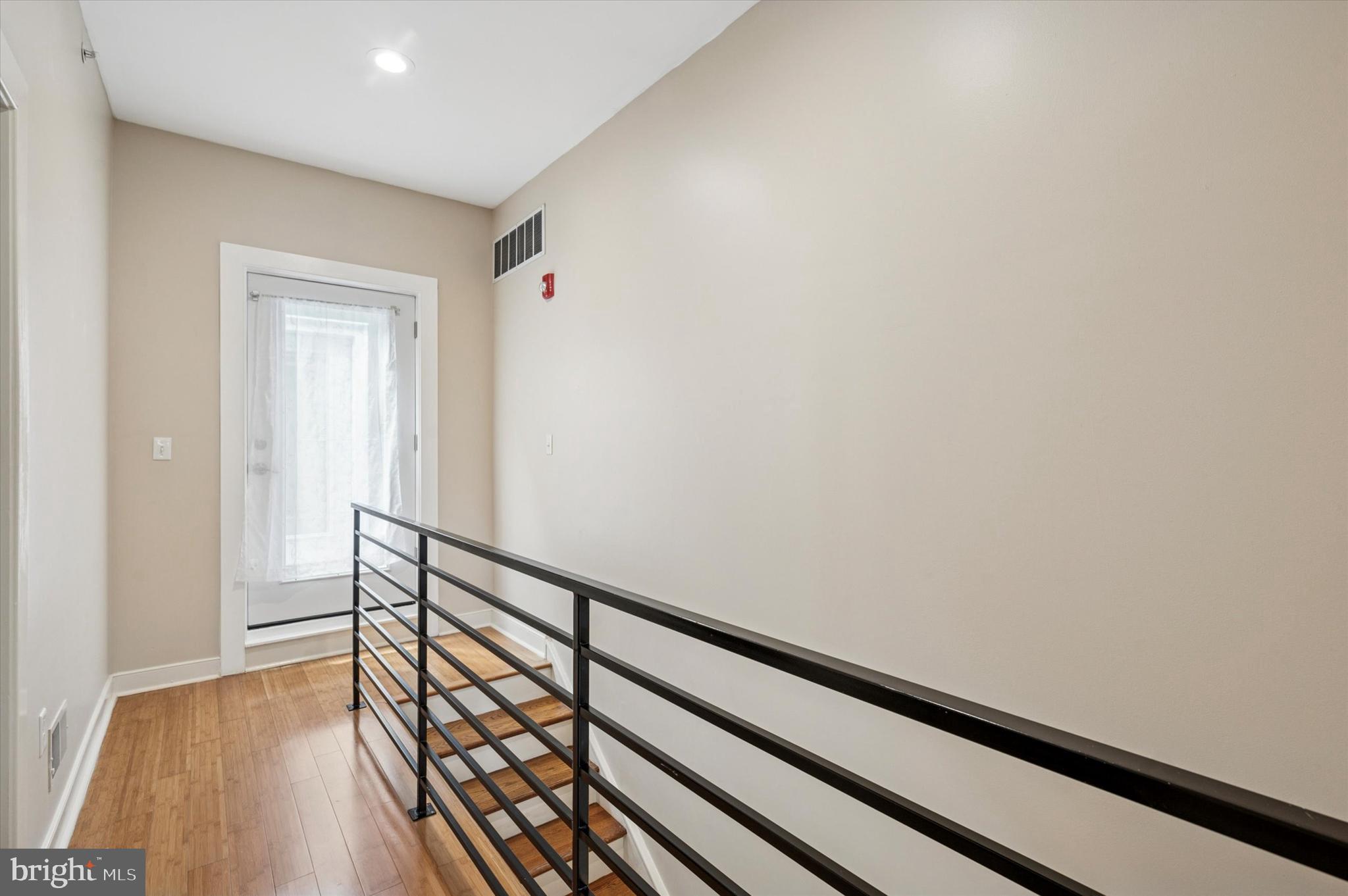 FAIRMOUNT - Residential