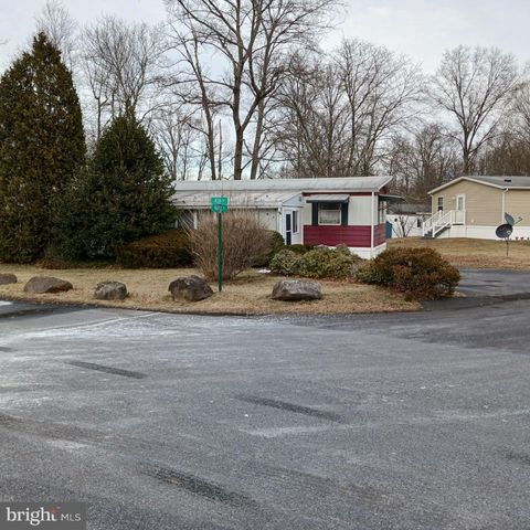 9 MAPLE QUAKERTOWN PA 18951