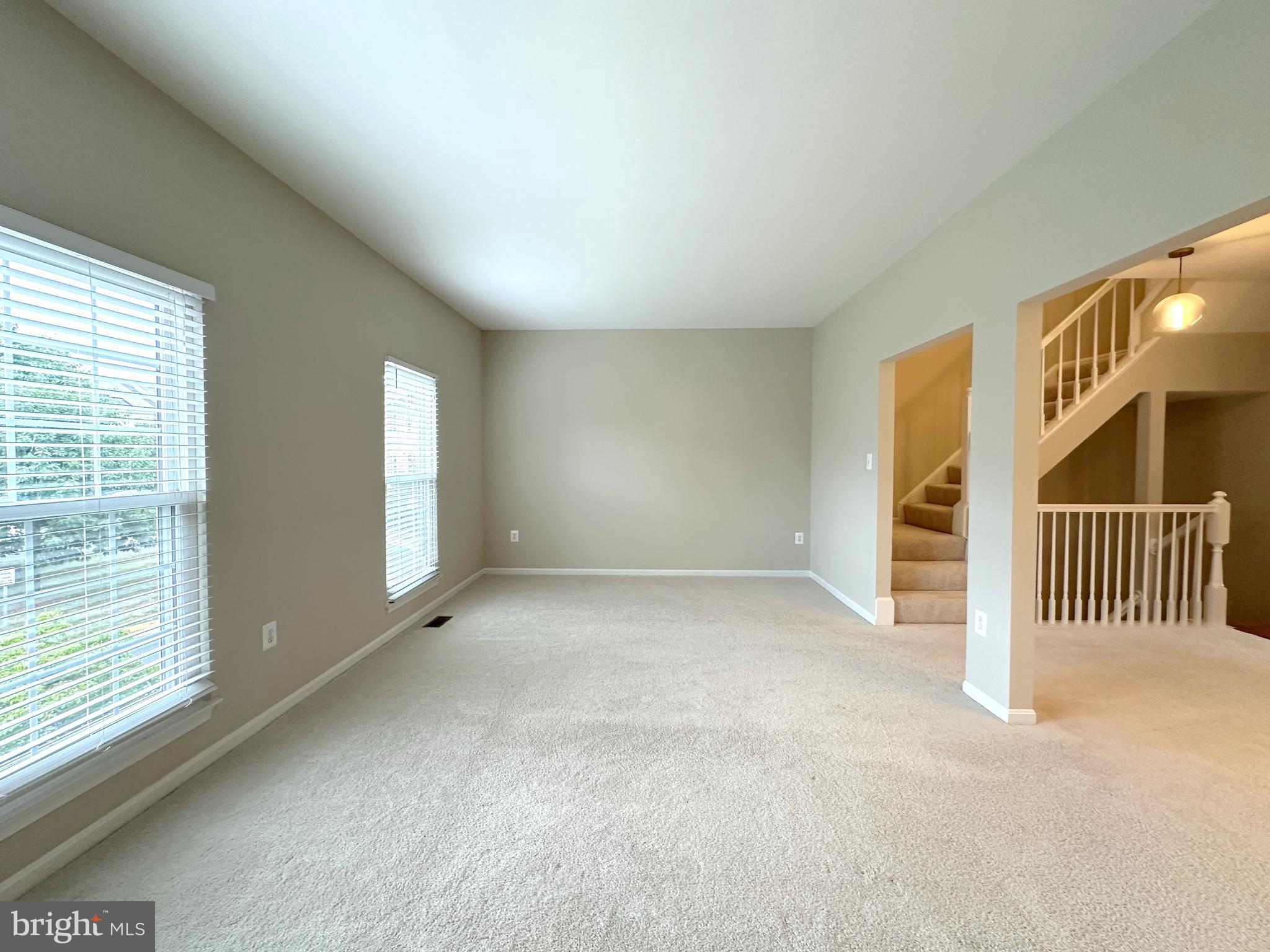 ASHBURN VILLAGE - Residential Lease